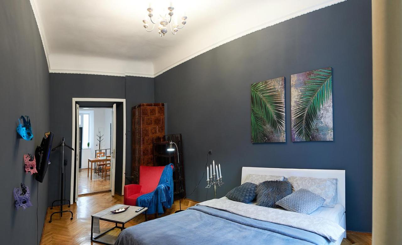 Stylish Apartments In The Center 리비프 외부 사진
