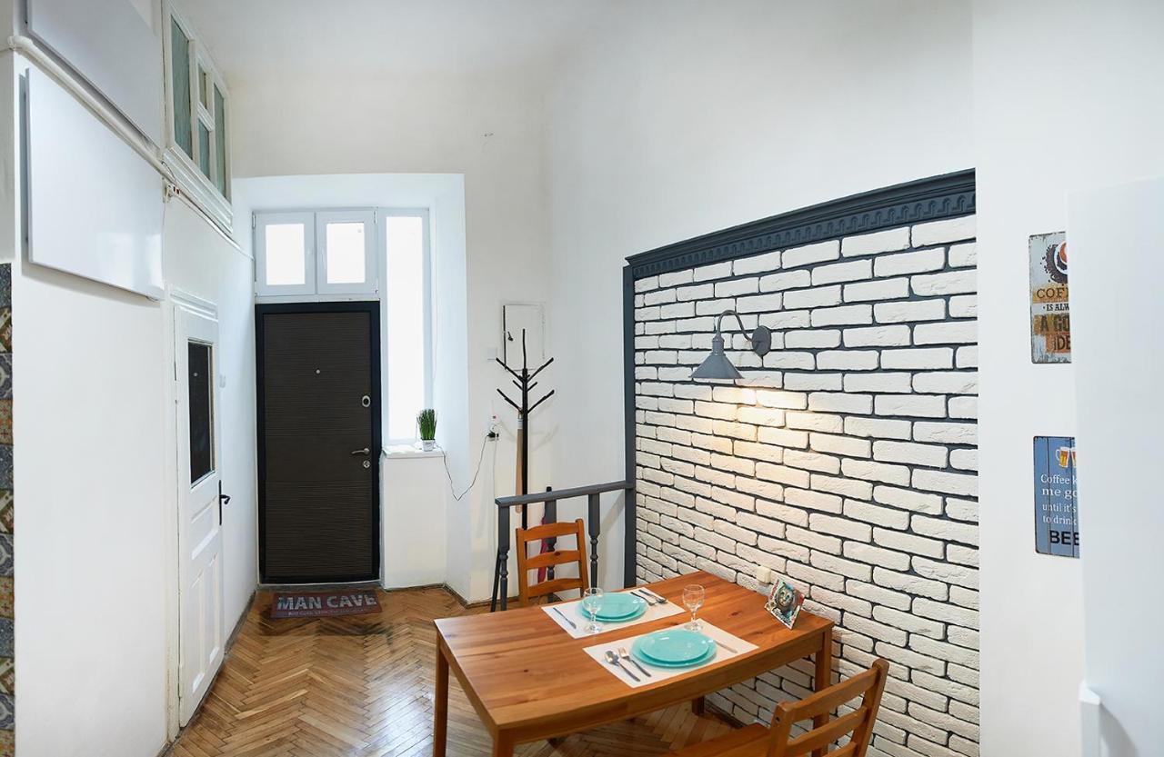 Stylish Apartments In The Center 리비프 외부 사진