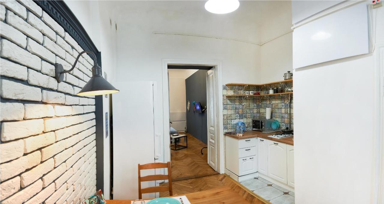 Stylish Apartments In The Center 리비프 외부 사진